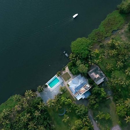 Riveria Portico - River Side 6 Bedroom Private Pool Bungalow North Paravur Extérieur photo