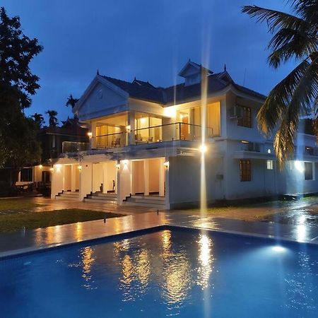 Riveria Portico - River Side 6 Bedroom Private Pool Bungalow North Paravur Extérieur photo