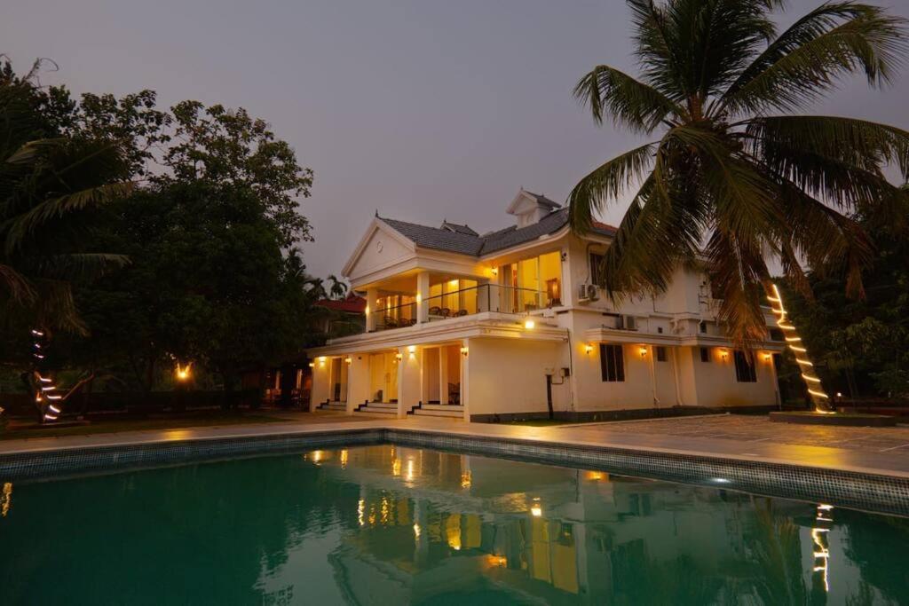 Riveria Portico - River Side 6 Bedroom Private Pool Bungalow North Paravur Extérieur photo
